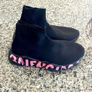 Womens Balenciaga speed sneaker graffiti